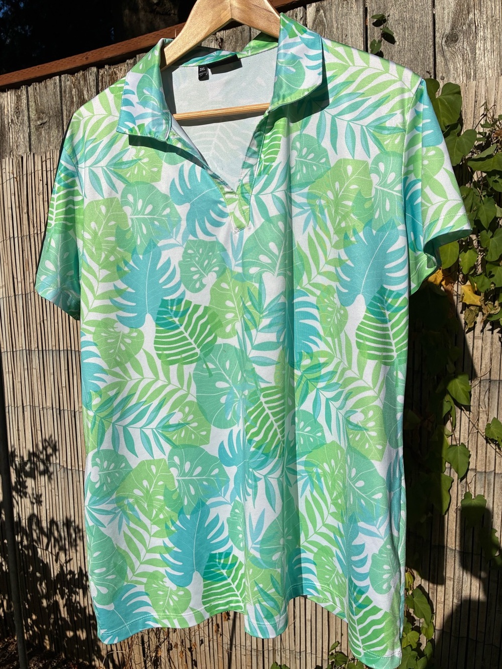 Yatta Golf Polo Shirt, Light Green & Turquoise Tropical Leaves, Women’s sz 3X